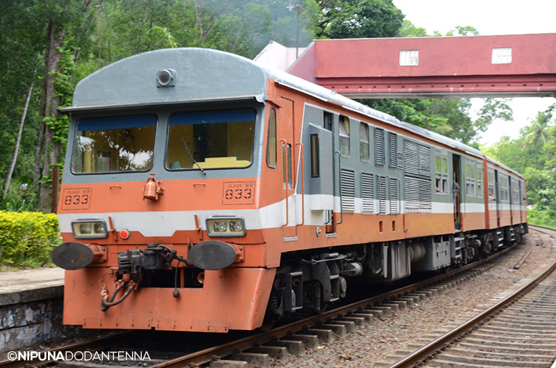 Locomotive Class S8 833  at Botale Pix by Nipuna Dodantenna